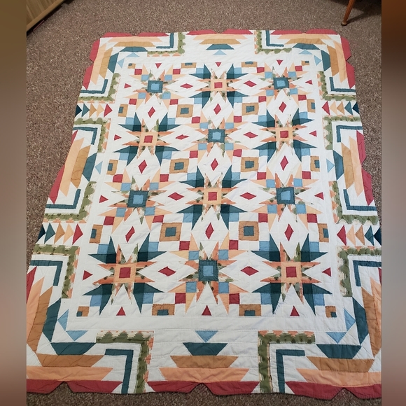 Other - Vintage arch quilt